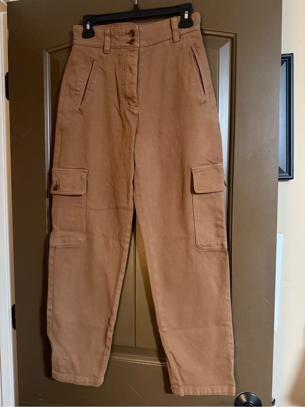Aritzia Wilfred Free brown cargo pants size 4